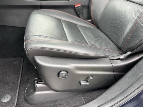 Used 2025 Dodge Durango GT image 23