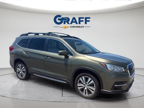 Used 2022 Subaru Ascent Limited w/ Technology Package AWD/4WD image 10
