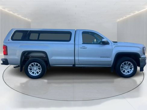 Used 2017 GMC Sierra 1500 SLE w/ SLE Preferred Package AWD/4WD image 8