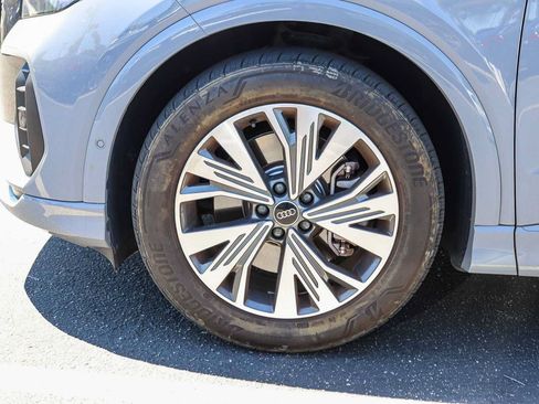 Used 2023 Audi Q4 e-tron Premium Plus w/ Premium Plus RWD image 9