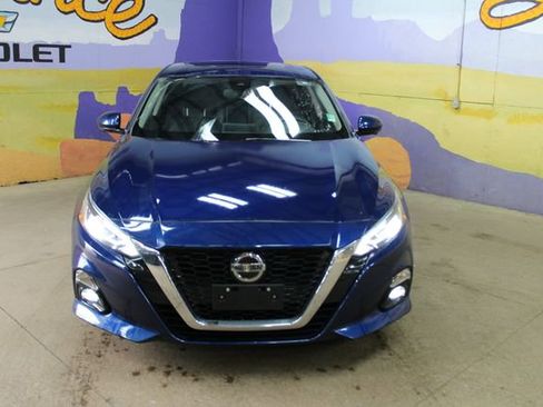 Used 2022 Nissan Altima 2.5 Platinum AWD/4WD image 3