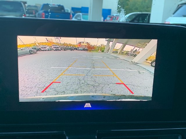 Used 2024 Chevrolet TrailBlazer ACTIV w/ Convenience Package FWD image 18
