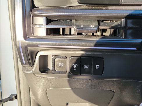 Certified 2025 Hyundai Santa Fe Calligraphy image 17