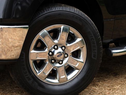 Used 2013 Ford F150 XLT w/ Luxury Equipment Group image 21