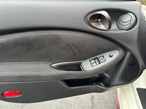 Used 2019 Nissan 370Z NISMO image 14