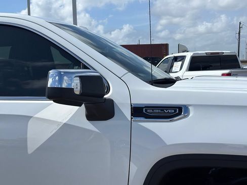 Used 2024 GMC Sierra 1500 SLT AWD/4WD image 17