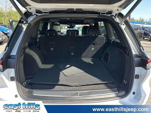 Used 2023 Jeep Grand Cherokee Summit w/ Adv Protech Group IV AWD/4WD image 27