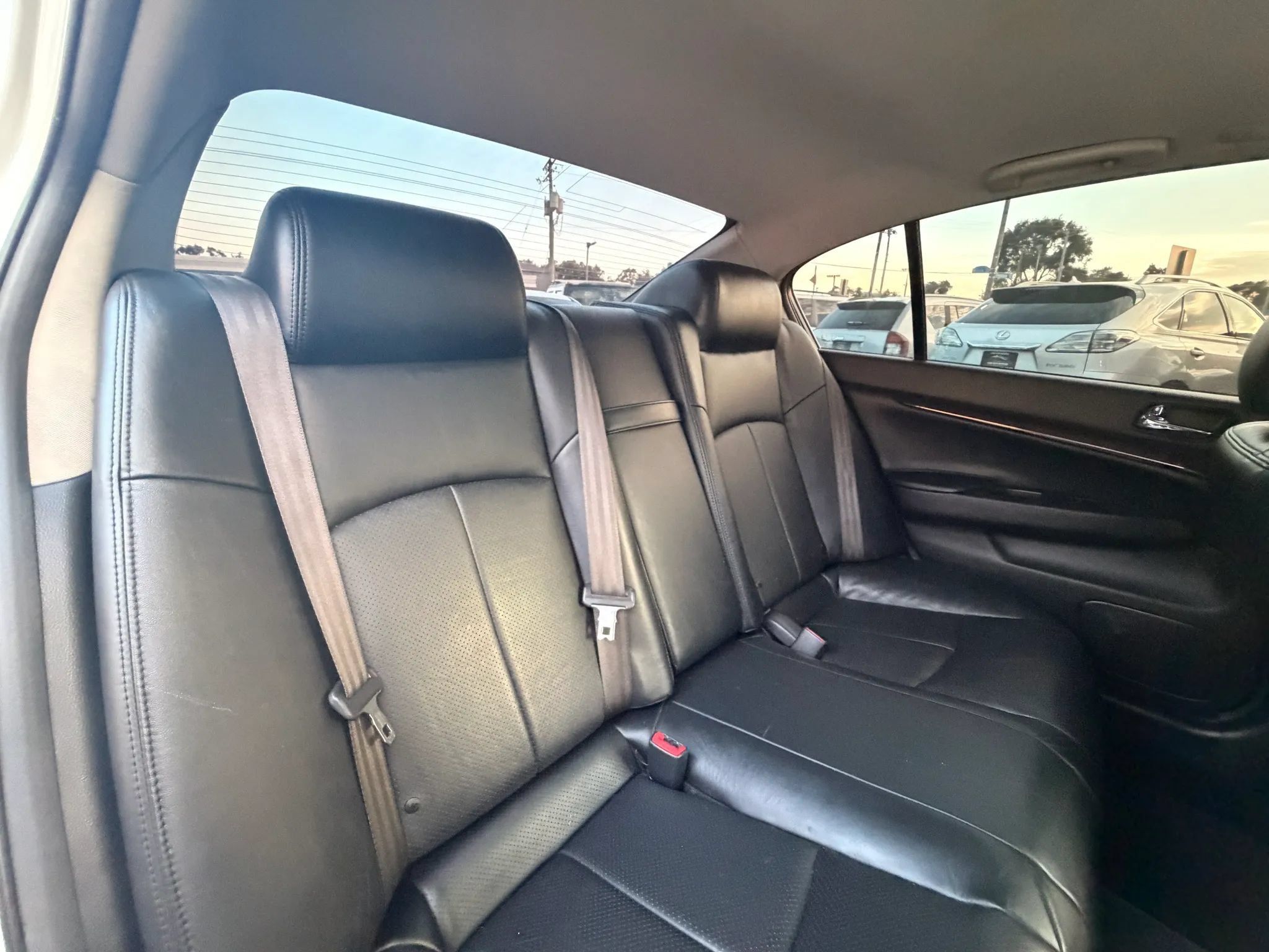 Used 2012 INFINITI G37 x Sedan w/ Premium Pkg AWD/4WD image 25