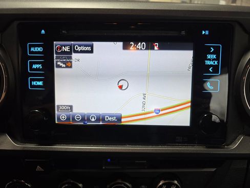 Used 2016 Toyota Tacoma TRD Sport w/ Towing Package image 27