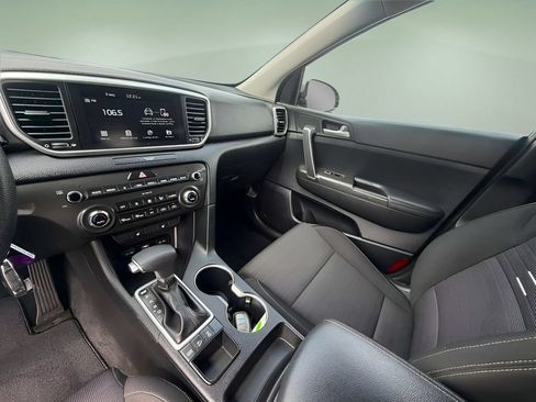 Used 2021 Kia Sportage LX w/ LX AWD Popular Package image 14
