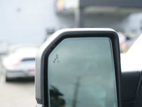 Used 2019 Ford F150 Lariat w/ Equipment Group 502A Luxury image 6