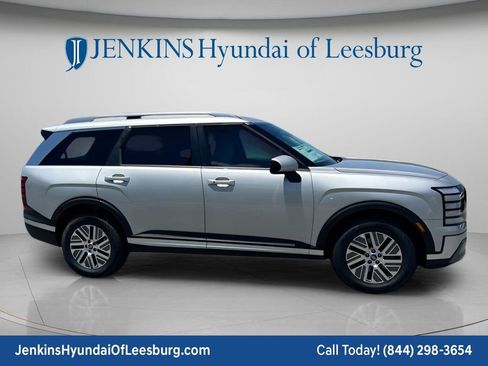 New 2026 Hyundai Palisade FWD Hybrid image 2