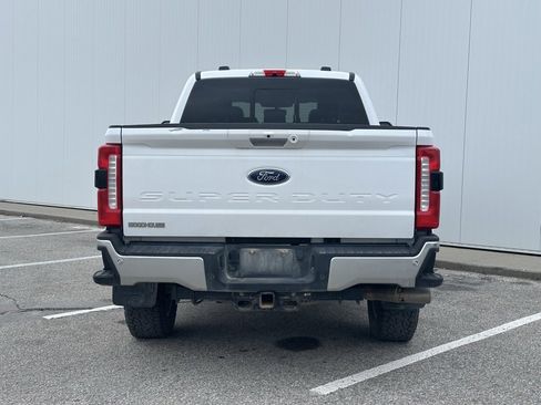 Certified 2024 Ford F250 Lariat w/ Lariat Ultimate Package image 4