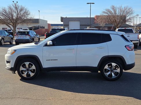 Used 2018 Jeep Compass Latitude w/ Popular Equipment Group image 2