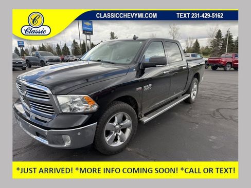 Used 2017 RAM 1500 Big Horn AWD/4WD image 1