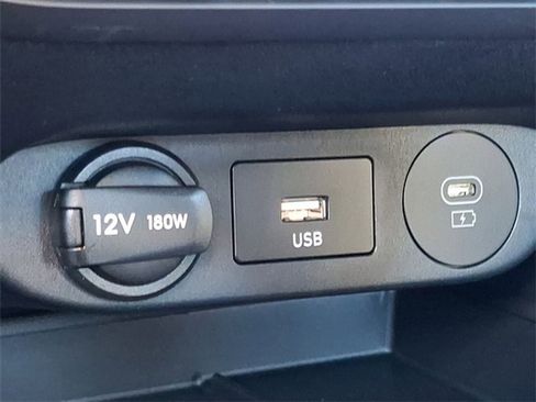 Certified 2025 Hyundai Elantra SEL w/ Cargo Package image 18