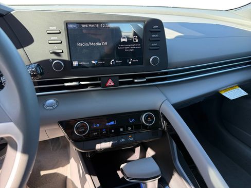 New 2026 Hyundai Elantra Blue image 12