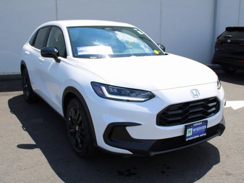 New 2026 Honda HR-V Sport image 4