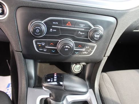 Used 2023 Dodge Charger SXT image 23