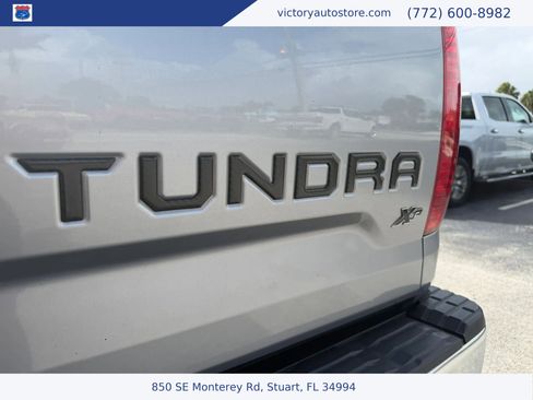 Used 2017 Toyota Tundra SR5 w/ SR5 Upgrade Package image 17