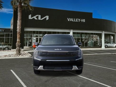New 2026 Kia EV9 Wind AWD/4WD image 2