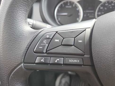 Used 2025 Nissan Kicks Play S FWD image 12