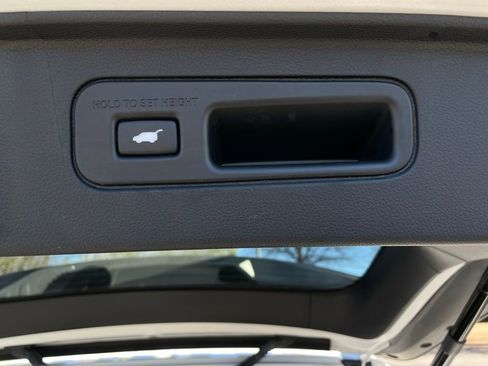 Certified 2025 Honda Pilot EX-L image 42