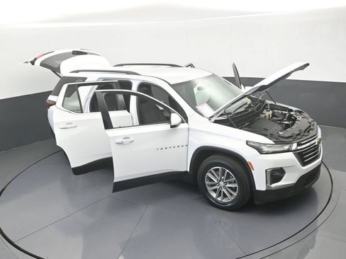Used 2023 Chevrolet Traverse LT image 69