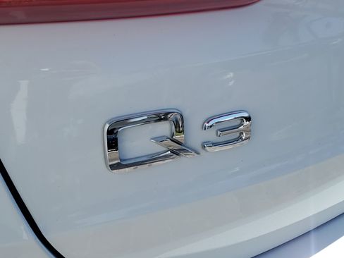 Used 2024 Audi Q3 2.0T Premium AWD/4WD image 8