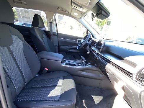 New 2026 Kia Sorento LX FWD image 21