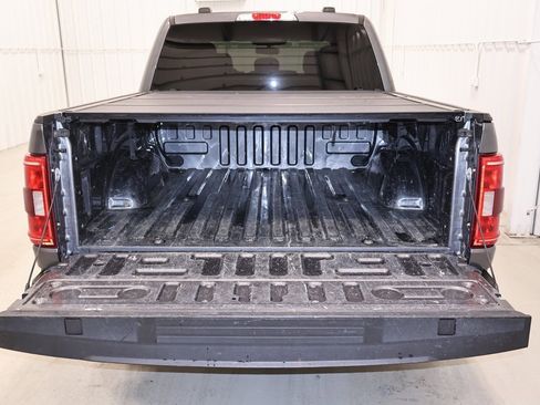 Certified 2021 Ford F150 XLT w/ Equipment Group 302A High image 33