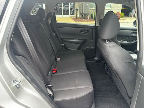 Used 2024 Nissan Rogue S AWD/4WD image 23
