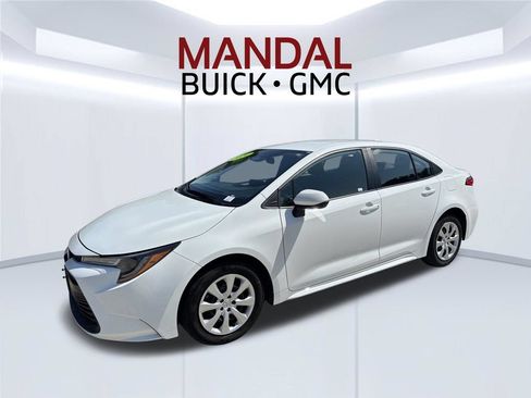 Used 2024 Toyota Corolla LE FWD image 1