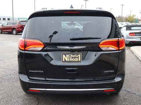 Used 2020 Chrysler Pacifica Limited image 5