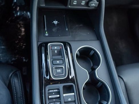 Used 2025 Honda Pilot EX-L image 27