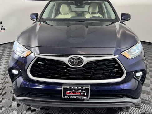 Used 2020 Toyota Highlander XLE AWD/4WD image 10