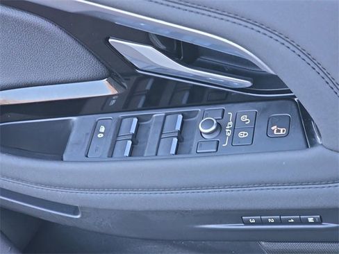 Used 2020 Land Rover Range Rover Evoque SE image 30