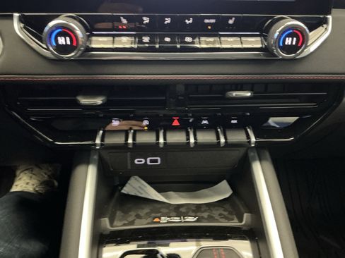 New 2026 Chevrolet Colorado Z71 w/ Midnight Edition image 21