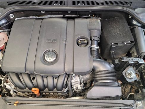 Used 2013 Volkswagen Jetta SE FWD image 30