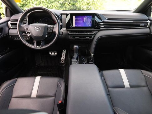 Certified 2025 Toyota Camry SE FWD image 21