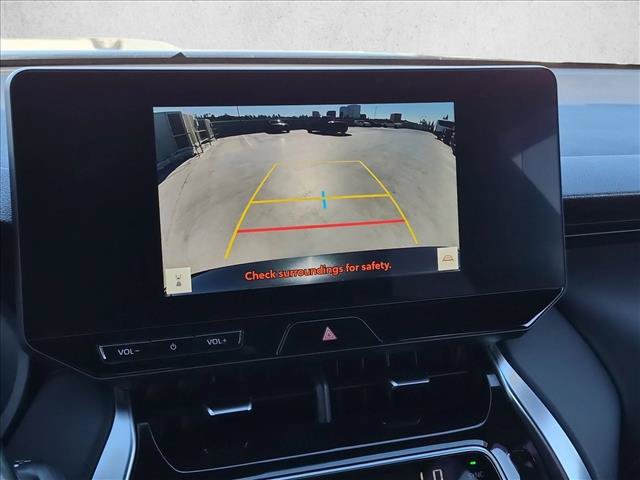 Used 2023 Toyota Venza Nightshade AWD/4WD image 13