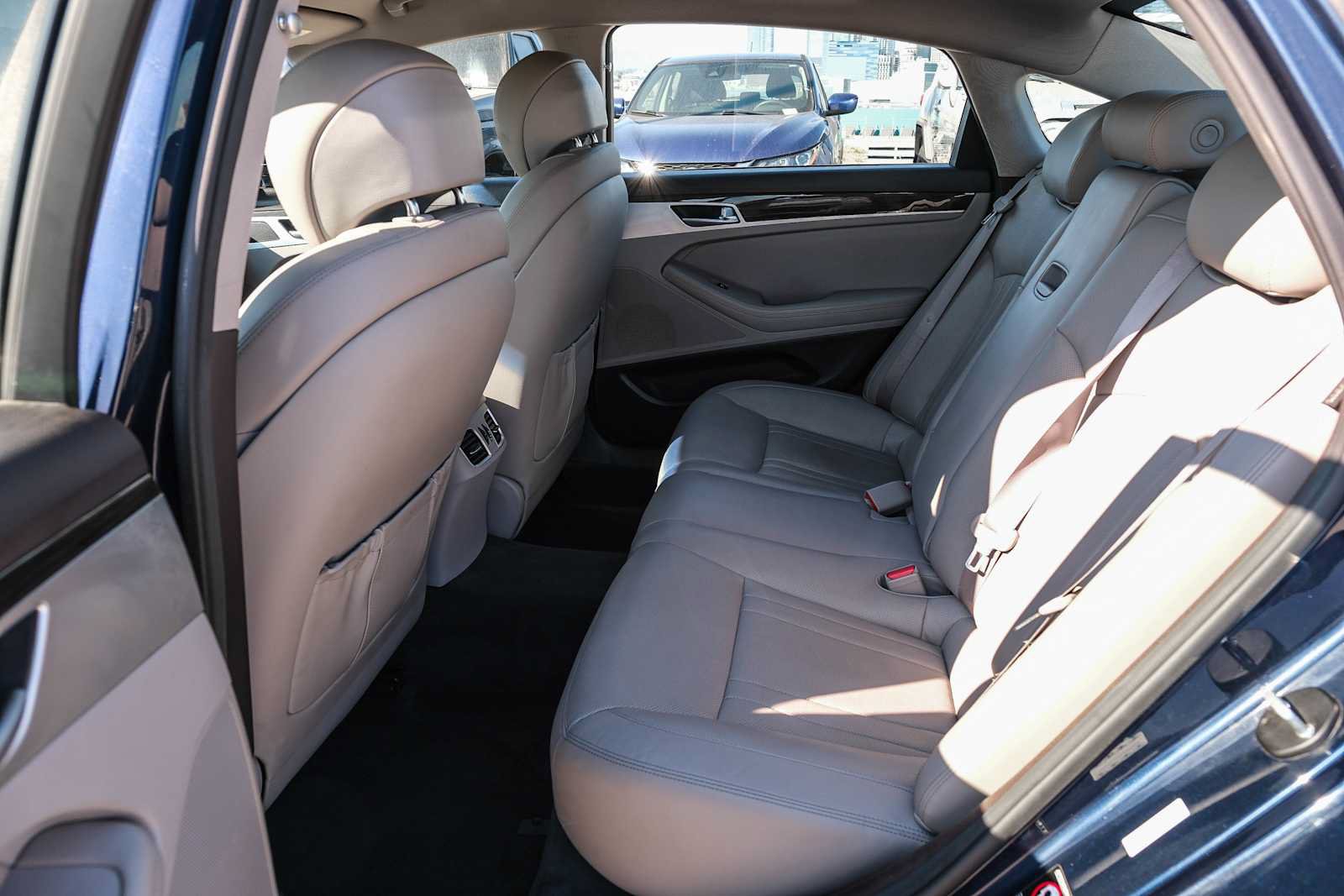Used 2018 Genesis G80 3.8 RWD image 20