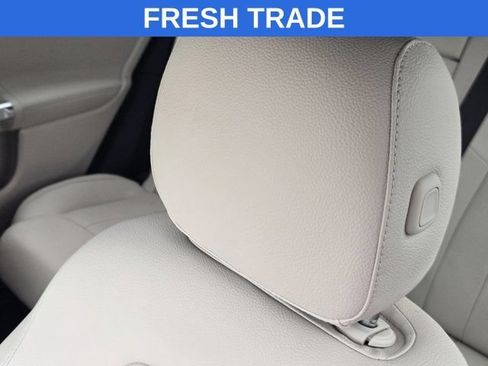 Used 2024 Mercedes-Benz GLB 250 image 14