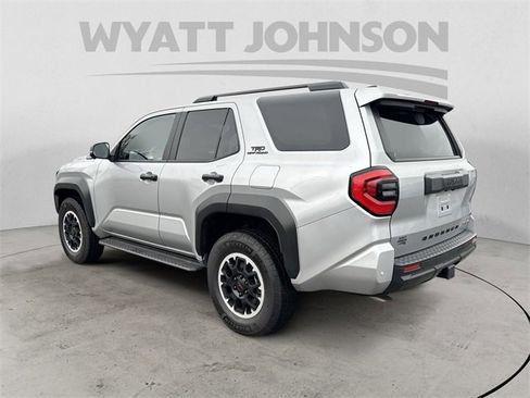 Used 2025 Toyota 4Runner TRD Off-Road Premium image 3