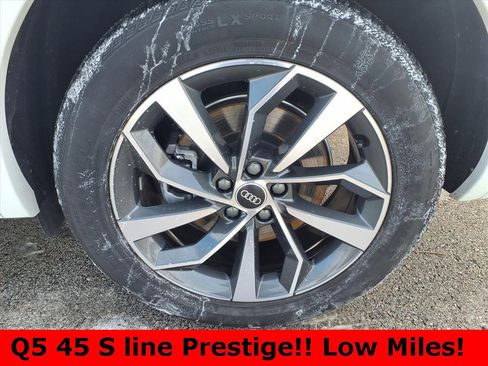 Used 2023 Audi Q5 2.0T Prestige w/ Prestige Package image 11