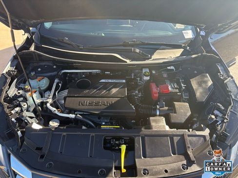 Used 2025 Nissan Rogue SV image 28
