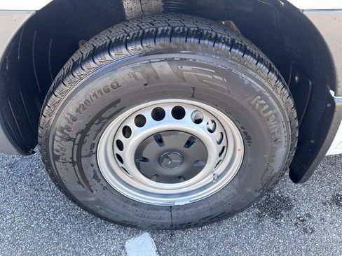 New 2025 Mercedes-Benz Sprinter 2500 image 12