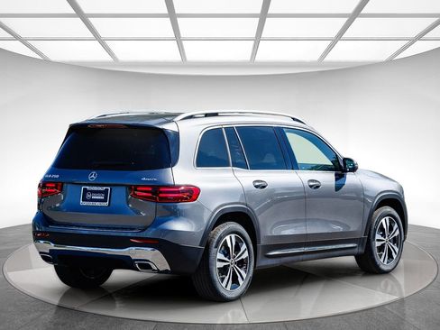 New 2026 Mercedes-Benz GLB 250 4MATIC image 4