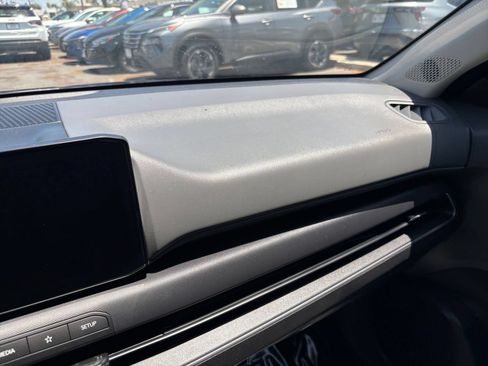 Used 2025 Kia K4 FWD image 35