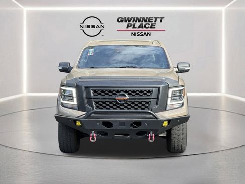 Used 2021 Nissan Titan PRO-4X w/ Pro-4x Convenience Package AWD/4WD image 30